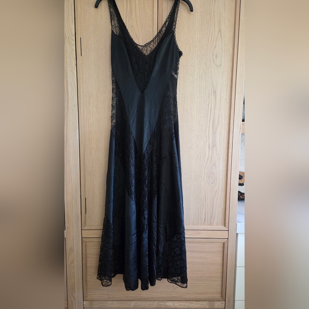 Petra‎ Fashions Vintage Nightie, Retro Nightgown, Intimate Lace Gown, Slip - Picture 3 of 12